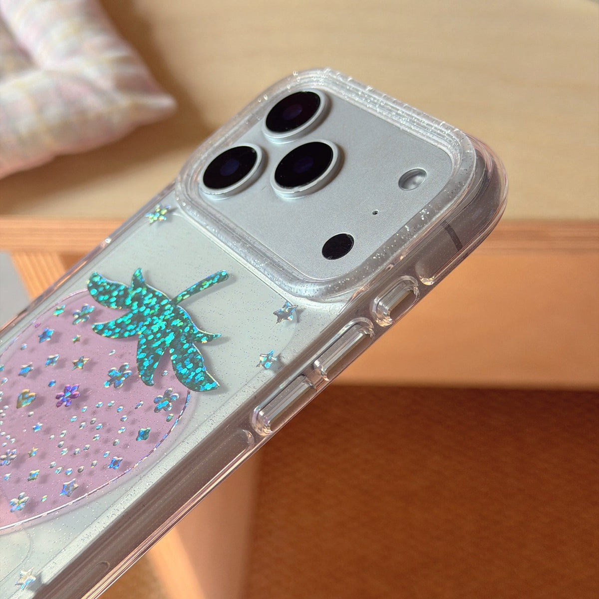 Pink Strawberry Glitter Case – With or Without Beaded Wrist Strap | 15 iPhone Models